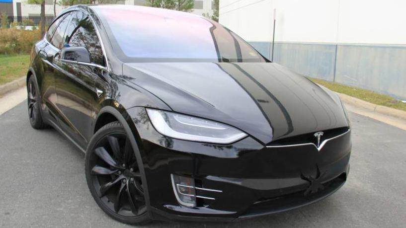 TESLA MODEL X 2017 5YJXCBE2XHF057900 image